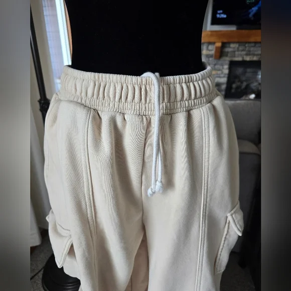 OLI & HALI - WASHED DRAWSTRING WAIST CARGO JOGGER Size Medium - Picture 7 of 7